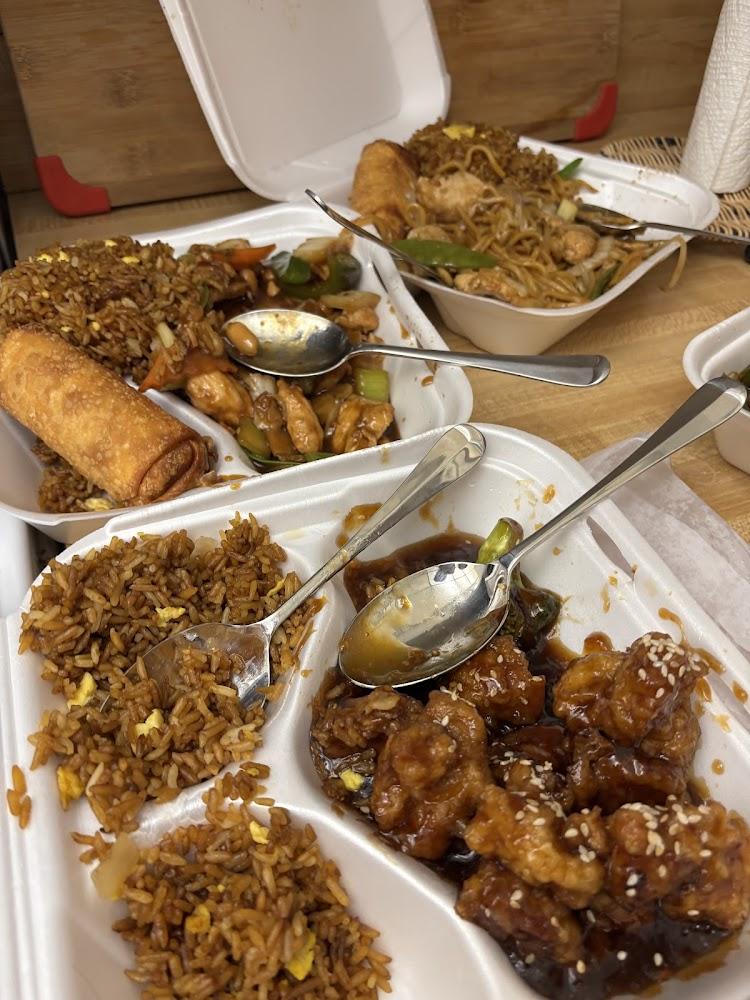 Pings Kitchen Chinese Take Out